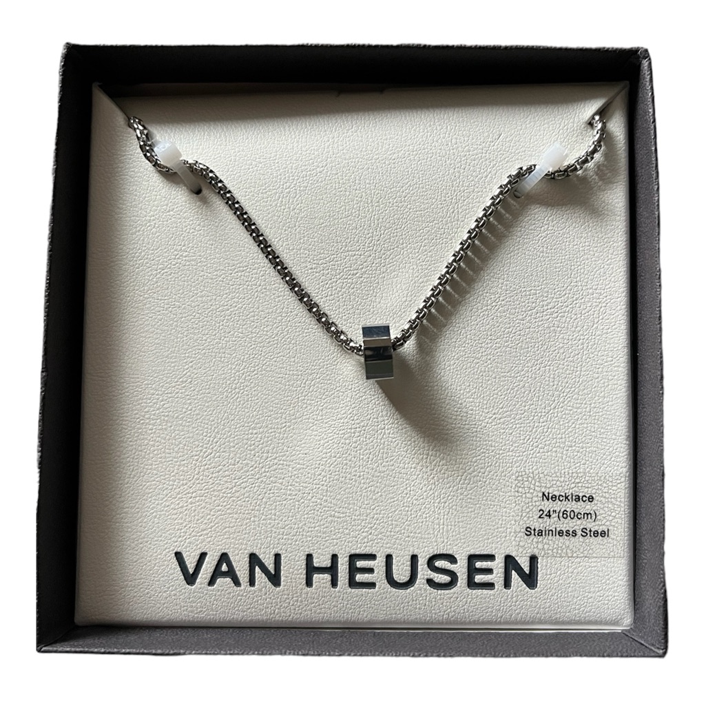 New Van Heusen Necklace